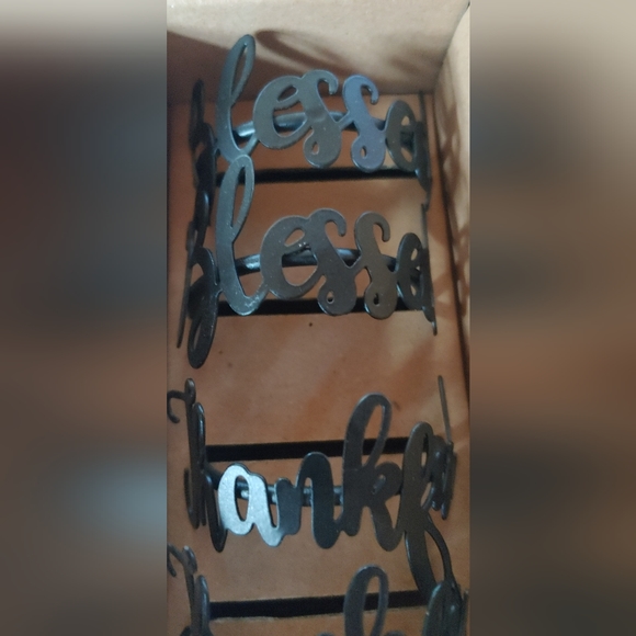 🆕 Blessed & Thankful Metal Napkin Rings. - Picture 3 of 9